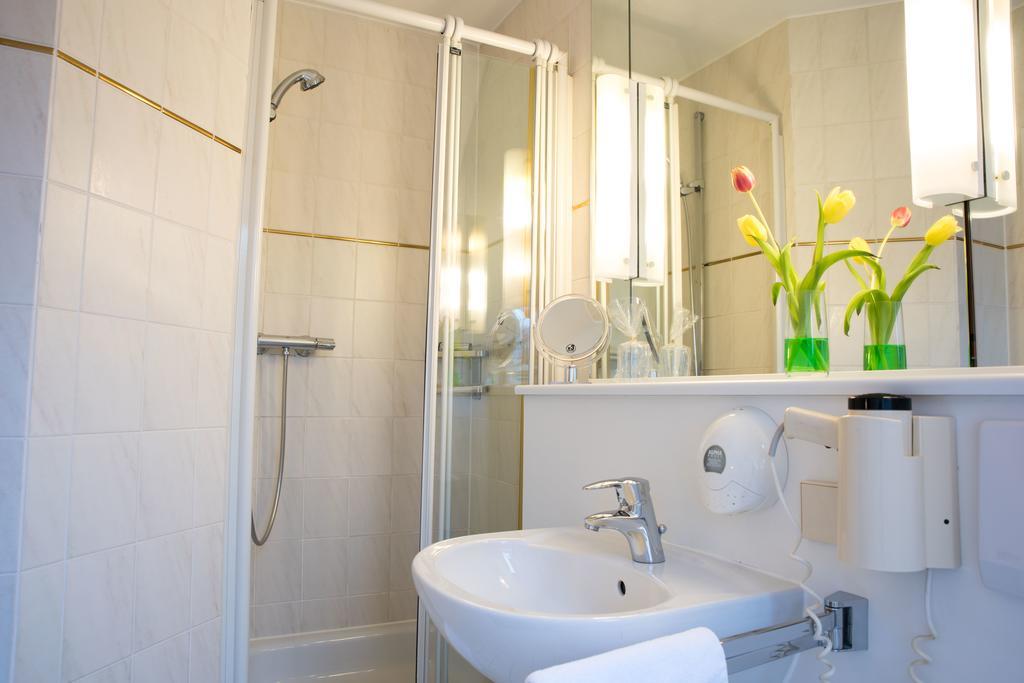 Hotel Schere Northeim Bagian luar foto