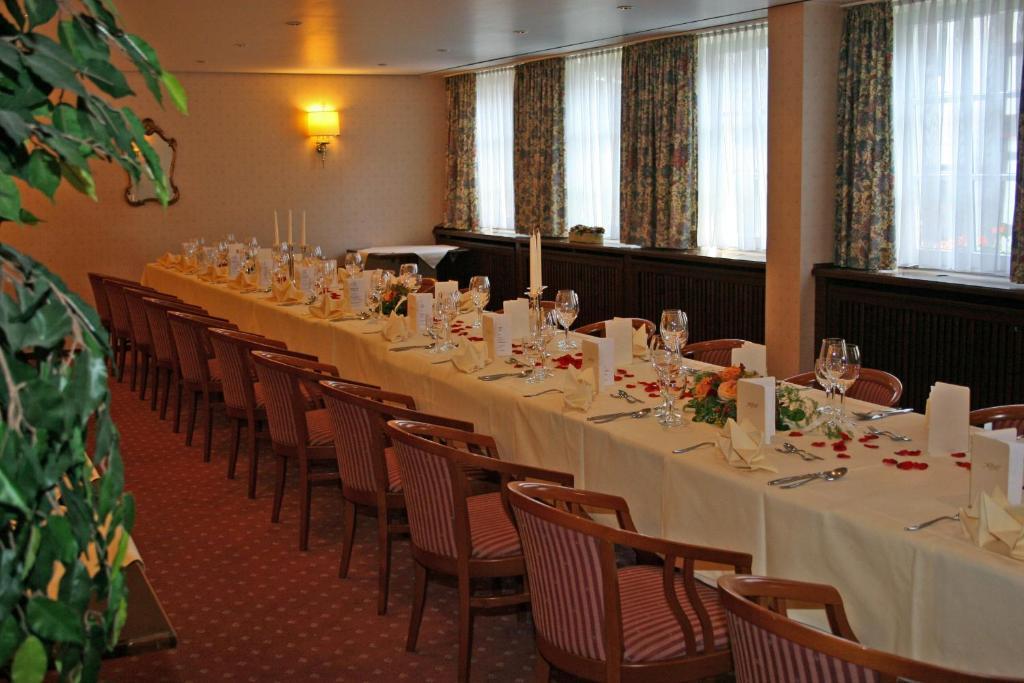 Hotel Schere Northeim Bagian luar foto