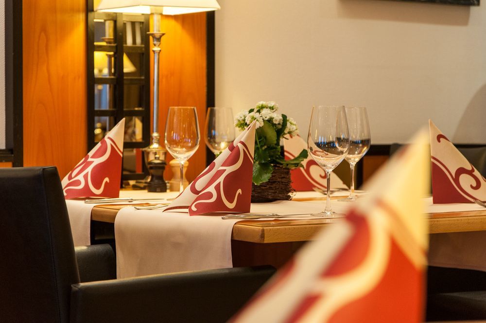 Hotel Schere Northeim Bagian luar foto