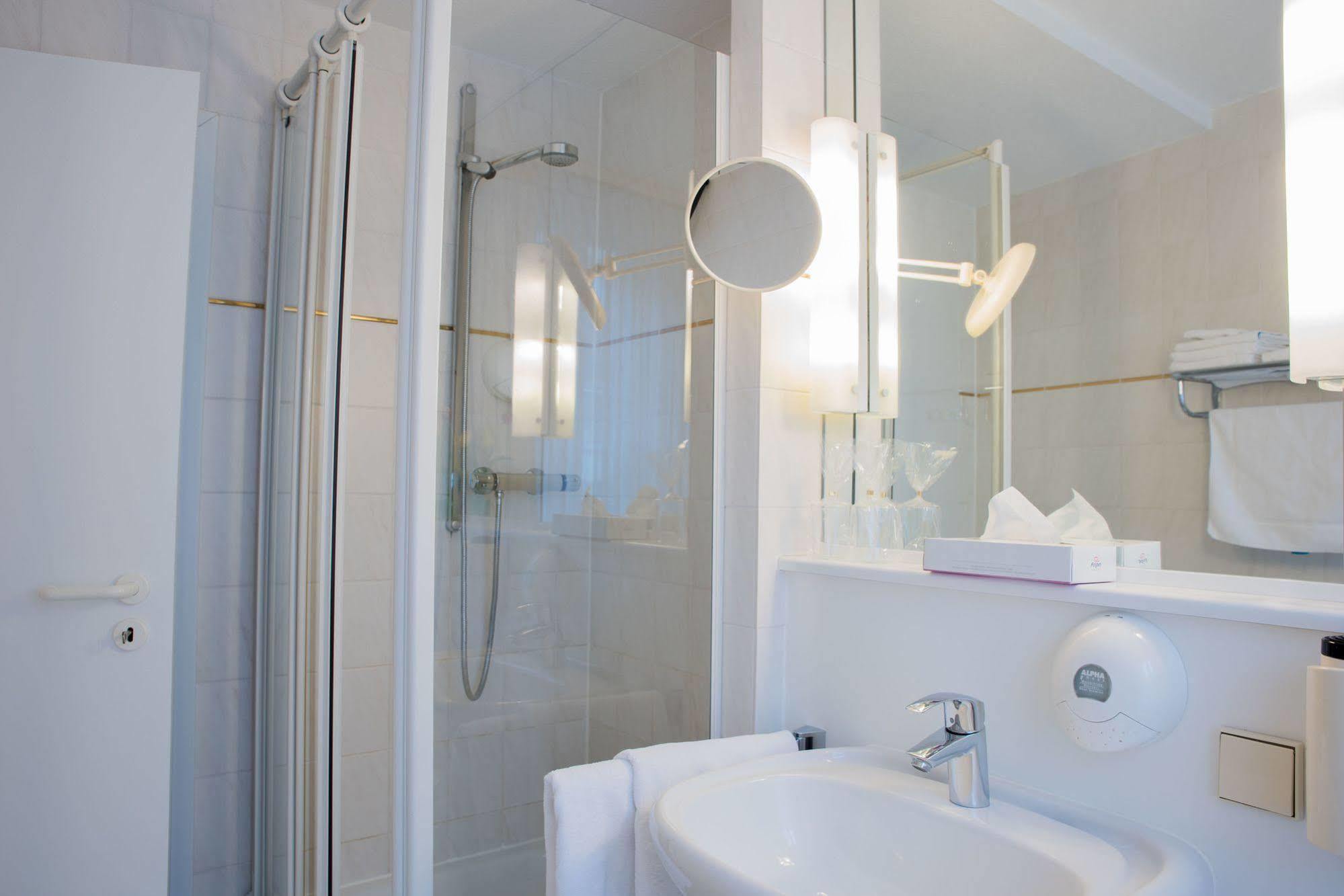 Hotel Schere Northeim Bagian luar foto